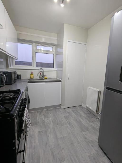 3 Bedroom Apartment Sleeps 8 EDI Exterior foto